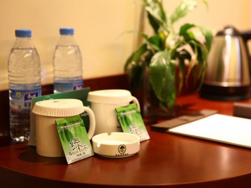 Greentree Inn Shanghai Hongqiao Metro Station Express Hotel Kültér fotó